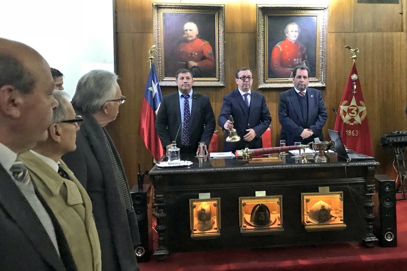 ELECCIONES DE COMANDANTE