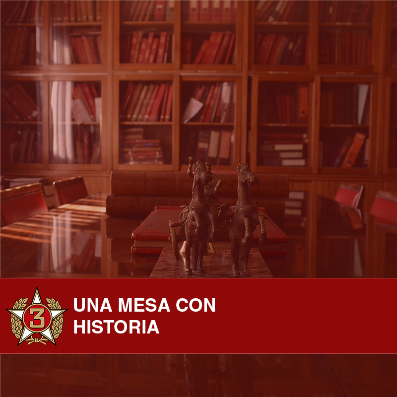 Mesa con Historia