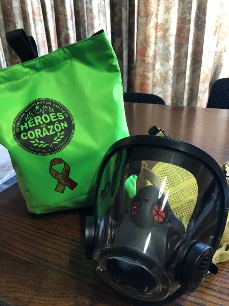 COMPAÑÍAS DEL CBS RECIBEN NUEVAS MÁSCARAS PARA EQUIPOS DE RESPIRACIÓN AUTÓNOMOS