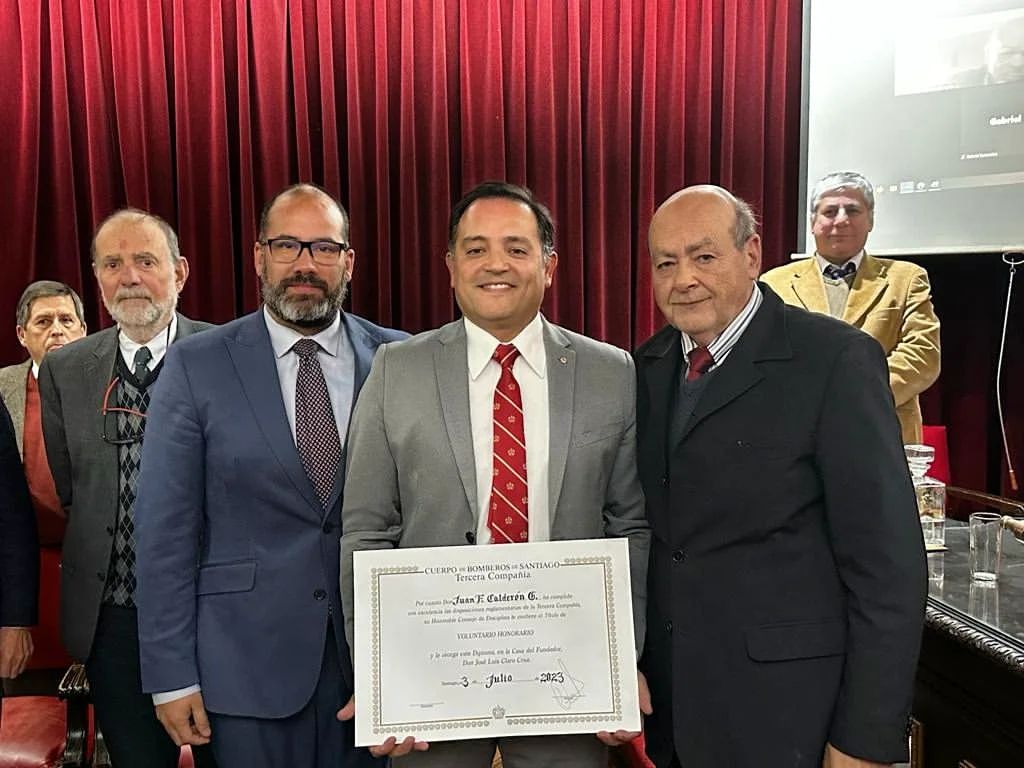 Juramento de Voluntario Honorario: Juan Francisco Calderón Giadrosic