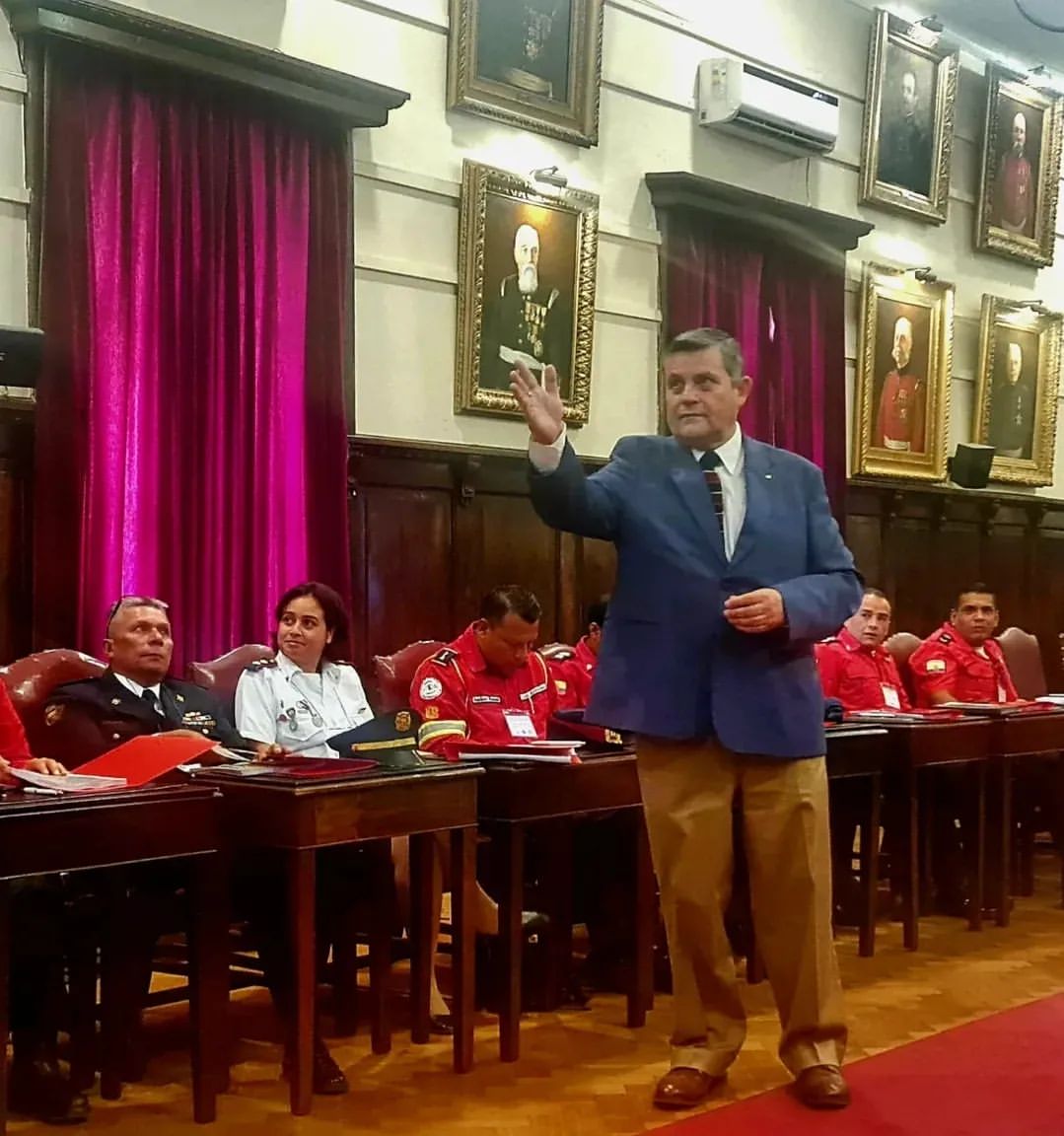 Director dicta clase inaugural Curso Rescate Integral de la OBA