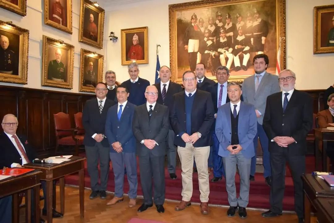 Nuevos instructores de ética