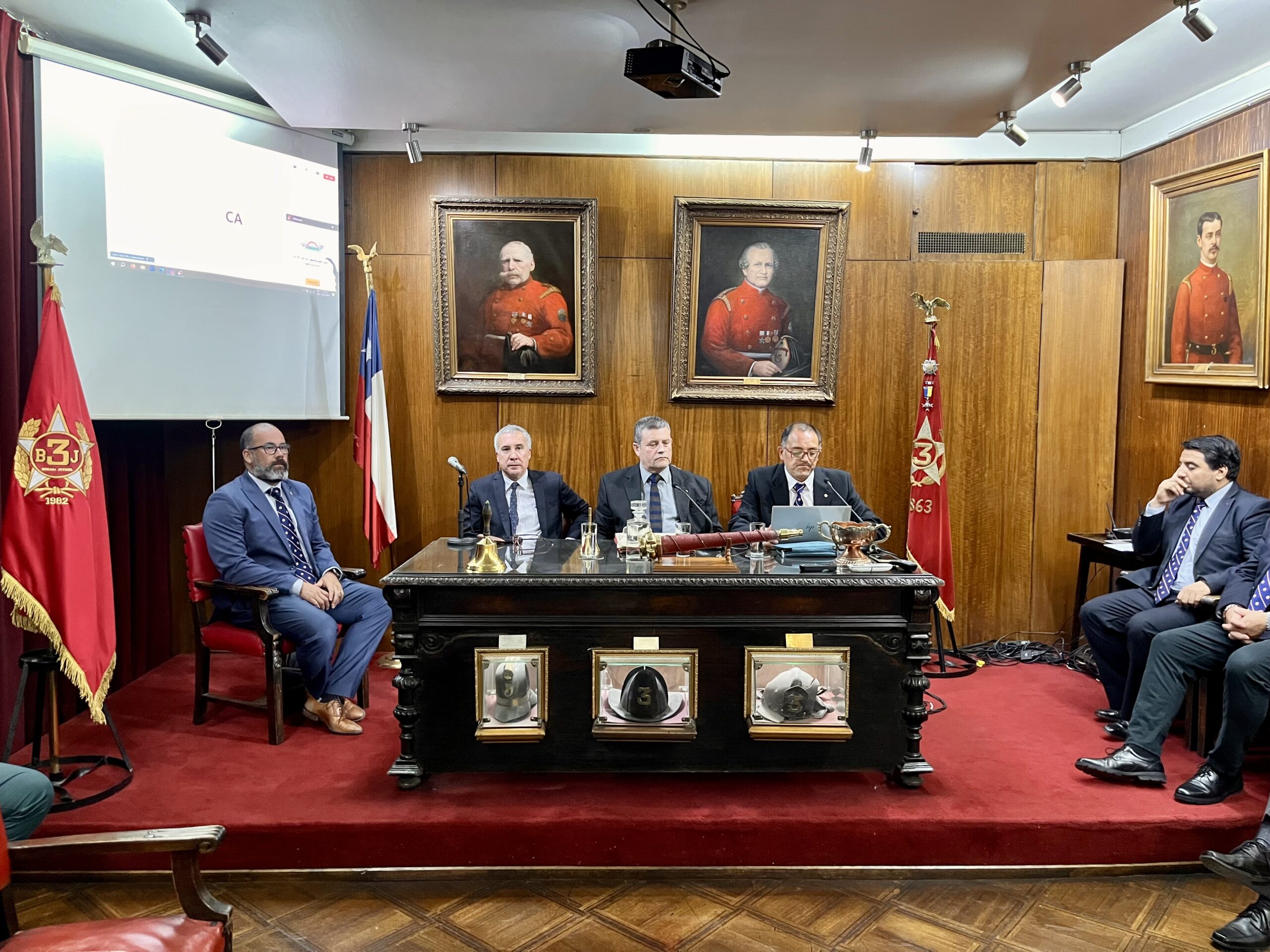 Sesión del Tres del Tres 2025